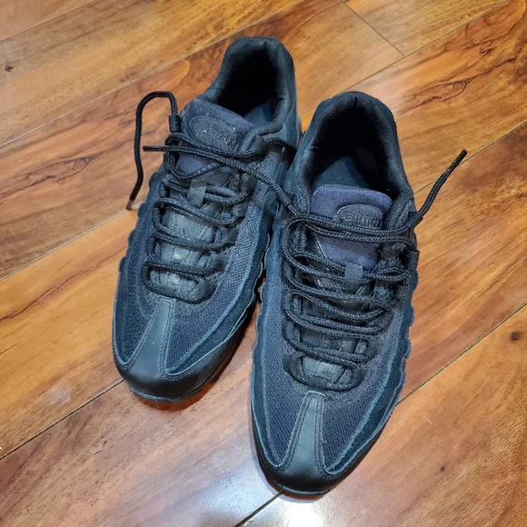 Nike Air Max '95 Shoes - Picture 1 of 10
